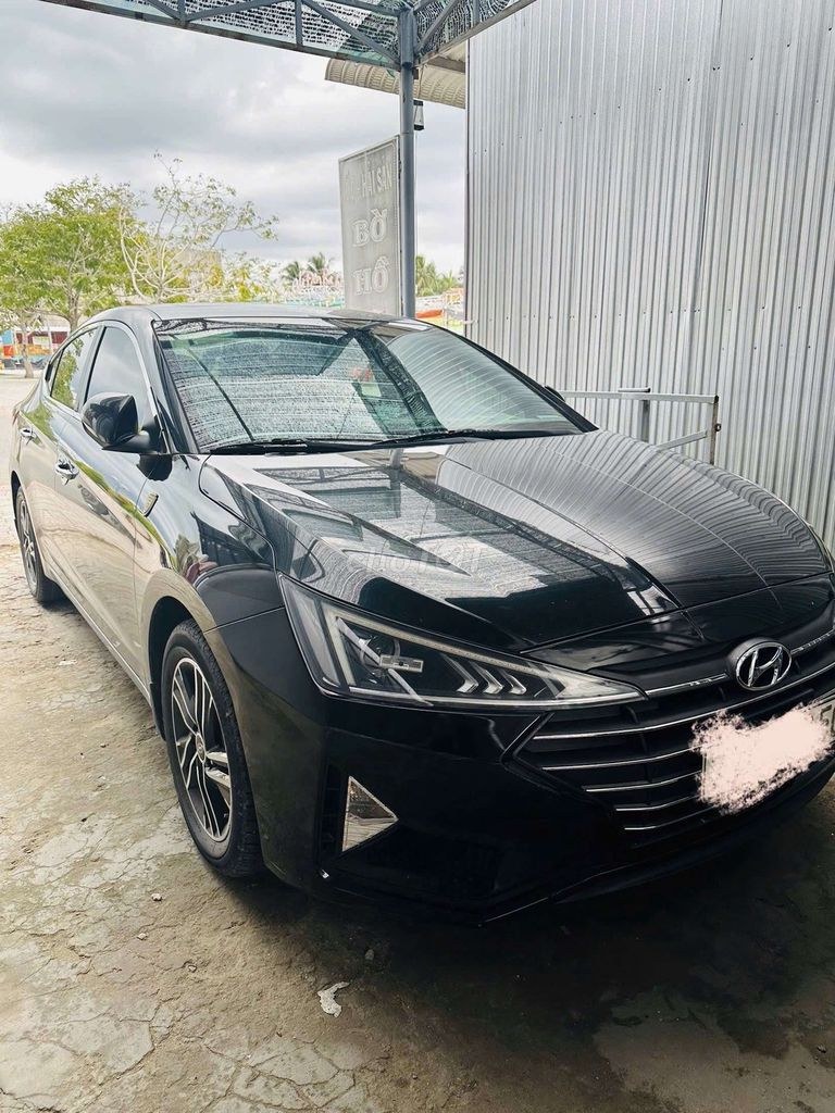 Hyundai Elantra 2019 - ảnh 1
