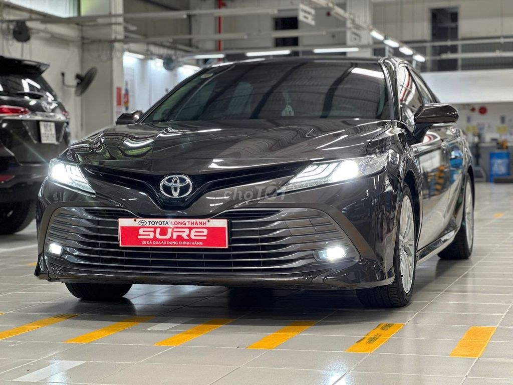 Toyota Camry 2020 - ảnh 1
