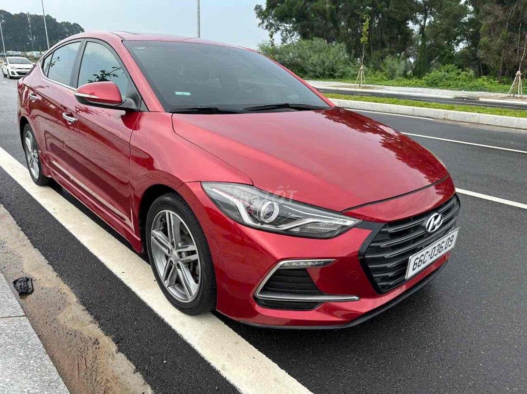 Hyundai Elantra 2018 - ảnh 1