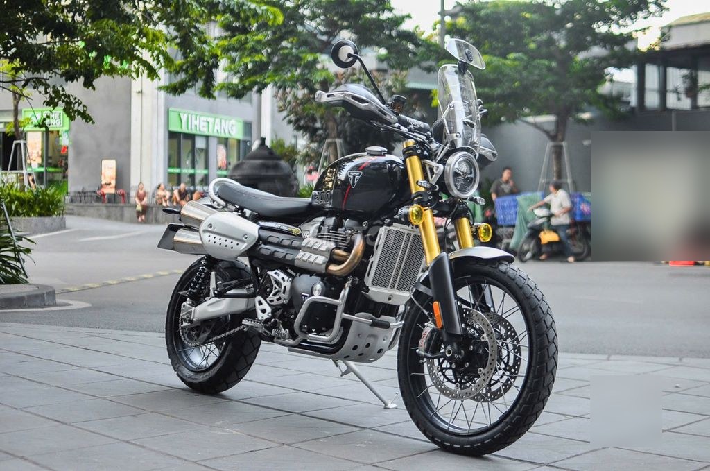 Triumph 2025 - ảnh 1