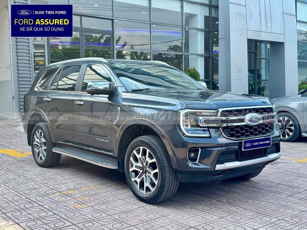 Ford Everest 2025 - ảnh 2