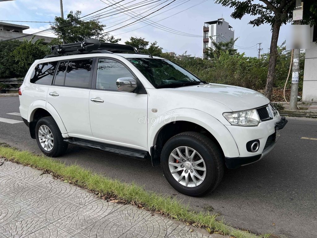 Mitsubishi Pajero Sport 2012 - ảnh 2