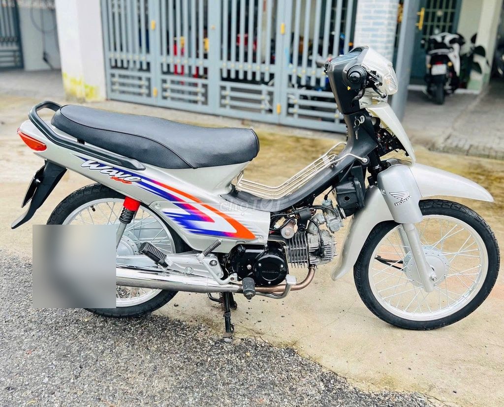 Honda 2004 - ảnh 1