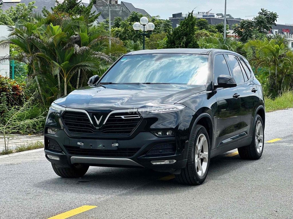 VinFast Lux SA2.0 2021 - ảnh 2