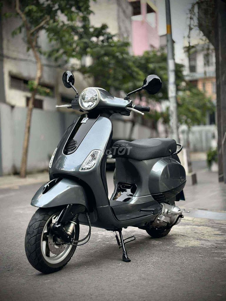 Piaggio 2010 - ảnh 1