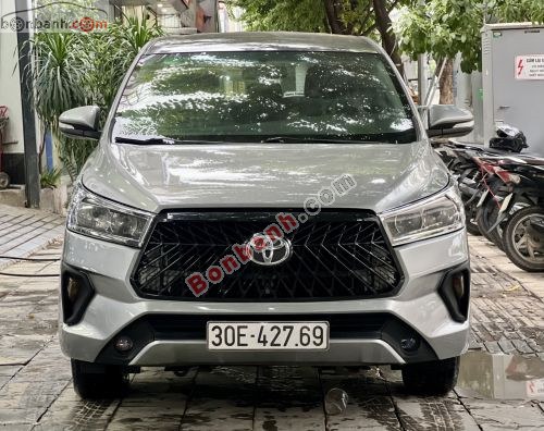 Toyota Innova 2.0E 2017 - ảnh 2
