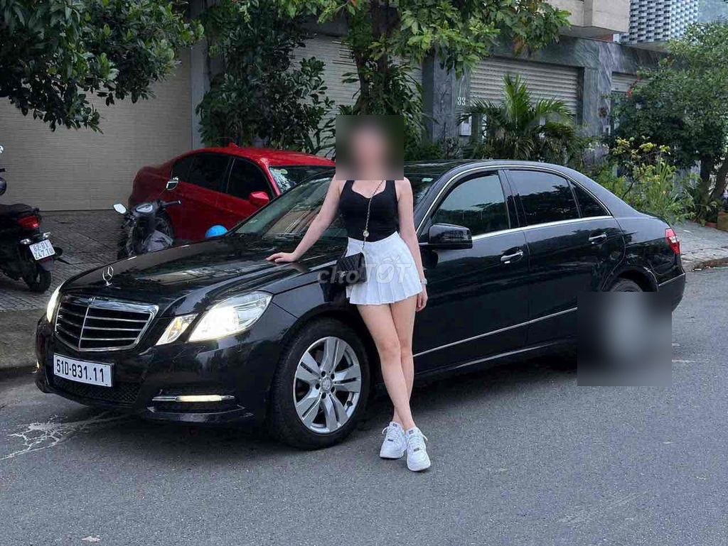 Mercedes Benz E Class 2011 - ảnh 1
