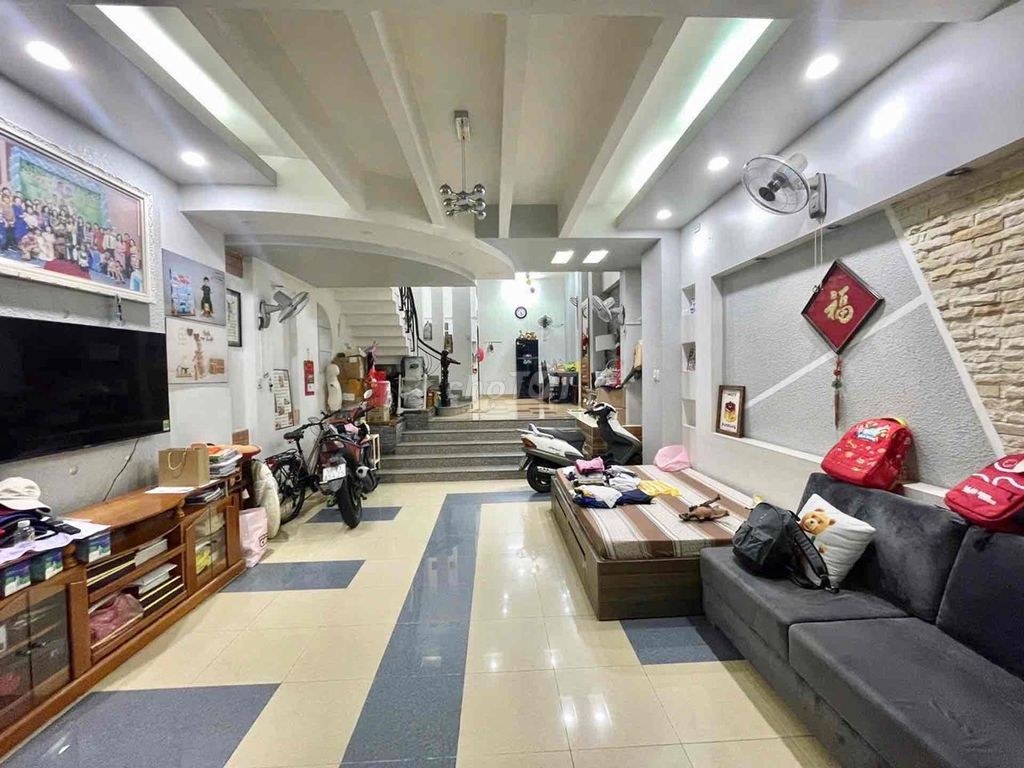 Bất động sản tại Tp Hồ Chí Minh - ảnh 1