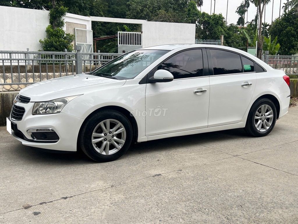 Chevrolet Cruze 2018 - ảnh 2
