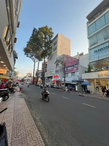 Real estate in Tp Hồ Chí Minh - photo 1