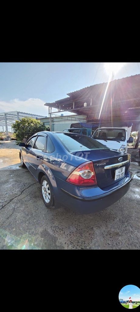 Ford Focus 2005 - ảnh 1