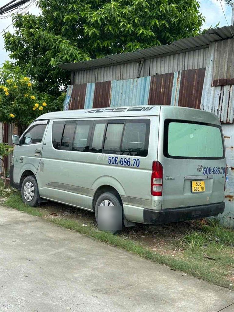 Toyota Hiace 2009 - ảnh 1