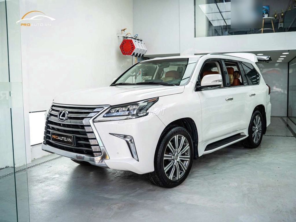 Lexus LX 2016 - ảnh 1