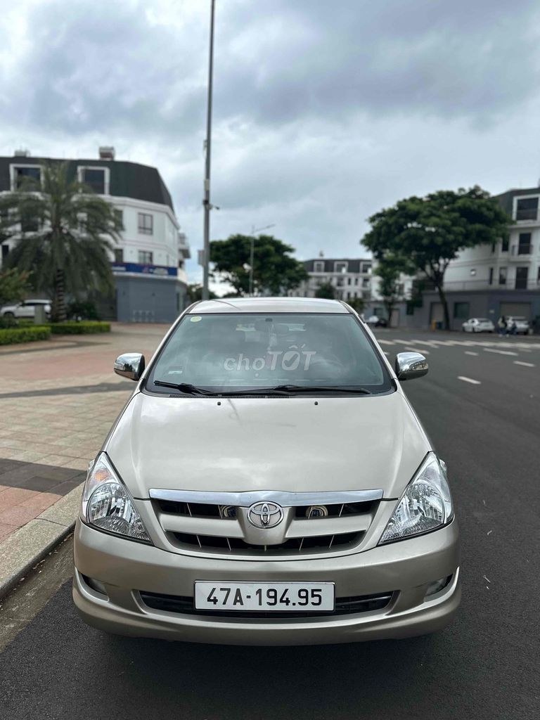 Toyota Innova 2008 - ảnh 1