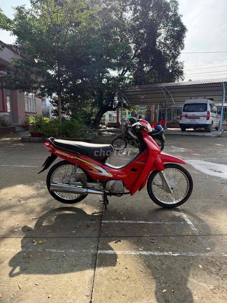 Honda 2004 - ảnh 1
