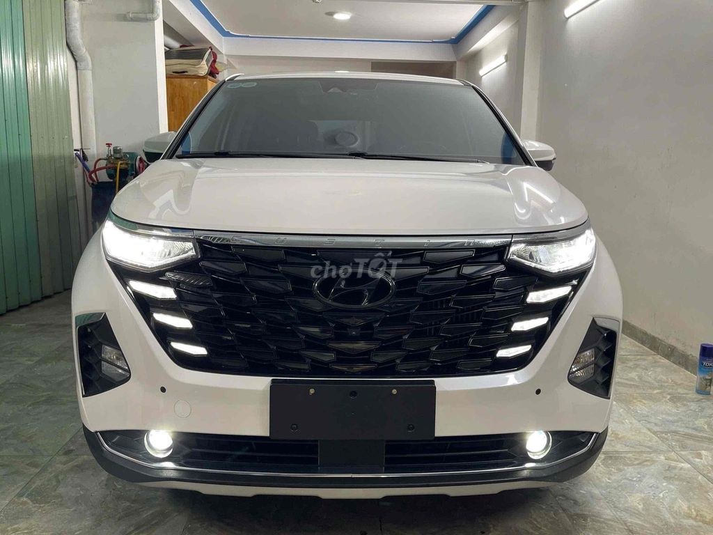 Hyundai Custin 2025 - ảnh 1