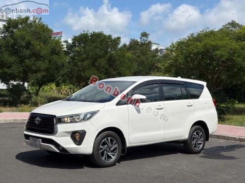 Toyota Innova E 2.0 MT 2022 - ảnh 2