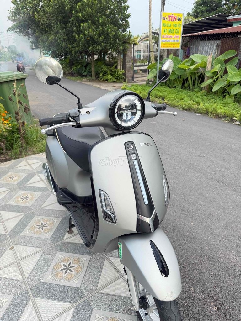 Vespa 2024 - ảnh 1