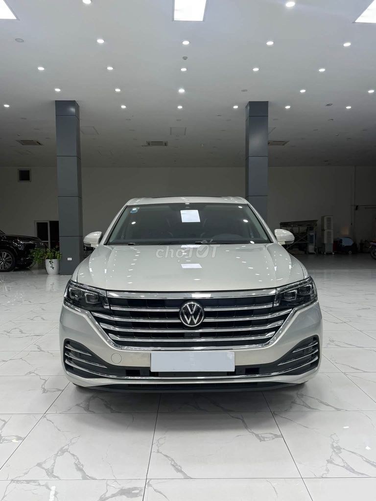 Volkswagen Viloran 2024 - ảnh 1