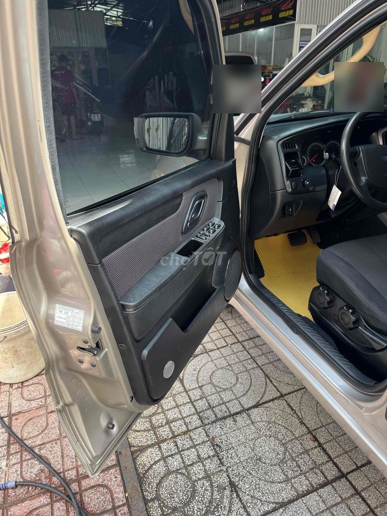 Ford Escape 2010 - ảnh 3