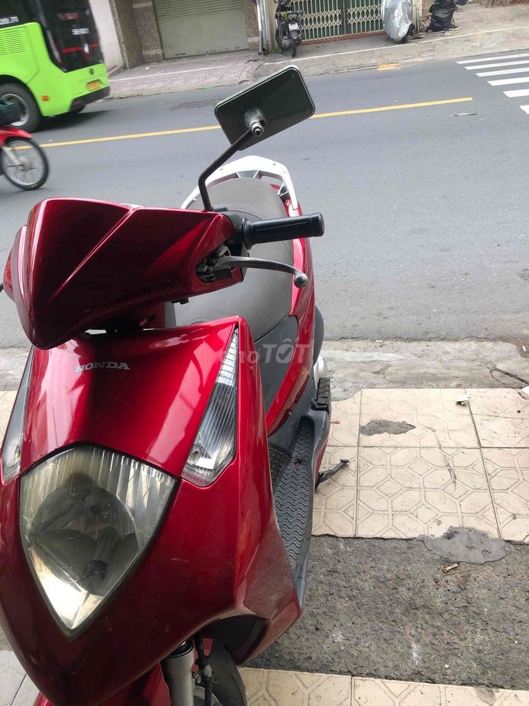 Honda 2005 - ảnh 1