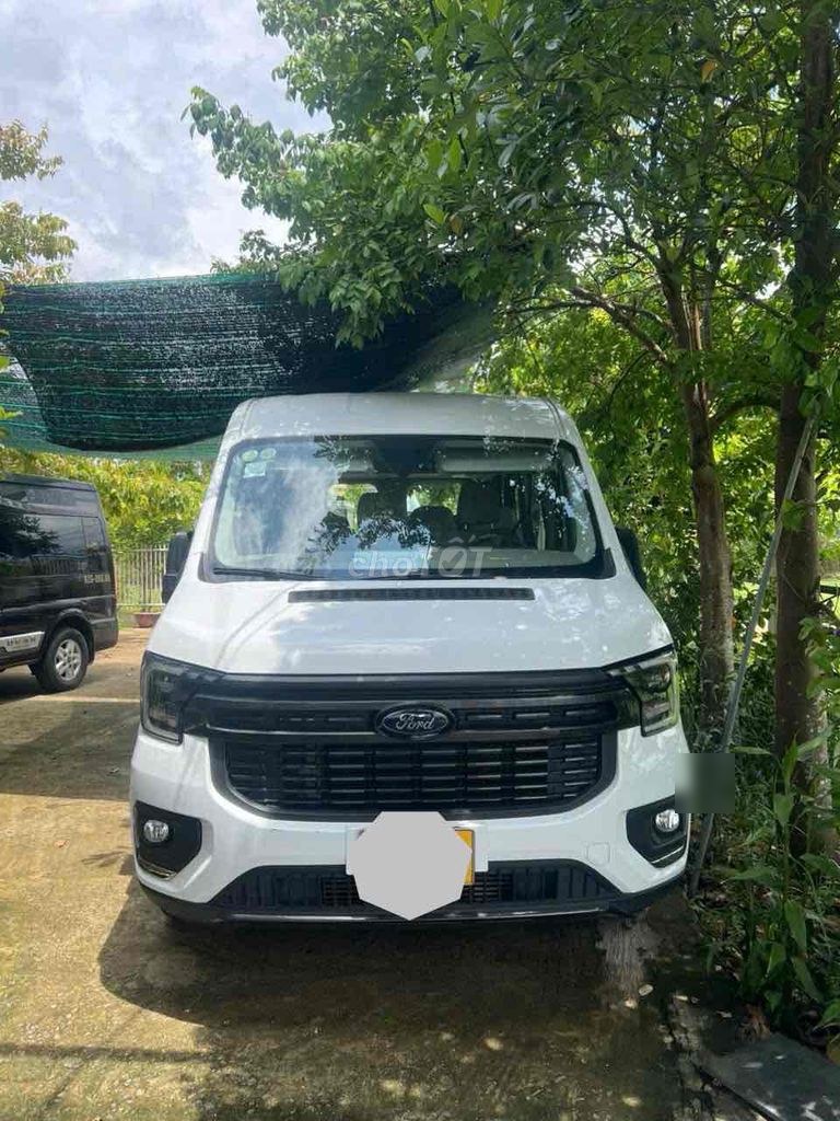Ford Transit 2025 - ảnh 1