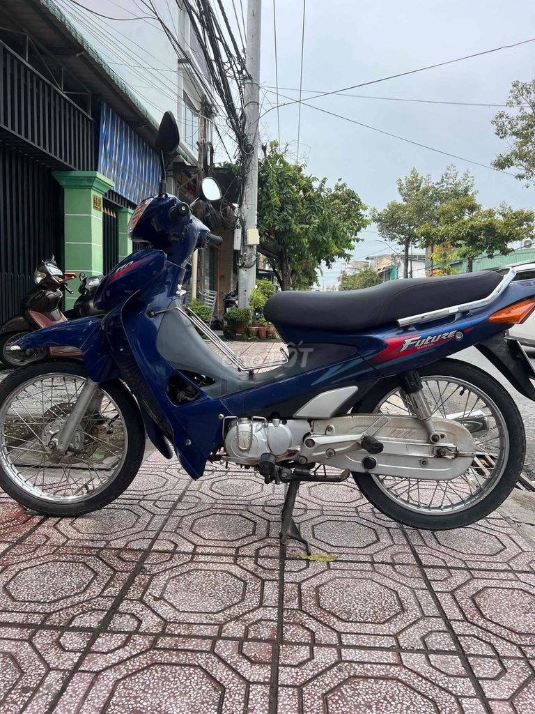 Honda 2000 - ảnh 1