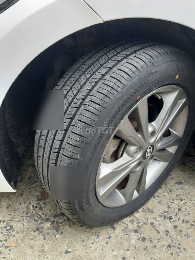 Hyundai Elantra 2018 - ảnh 3