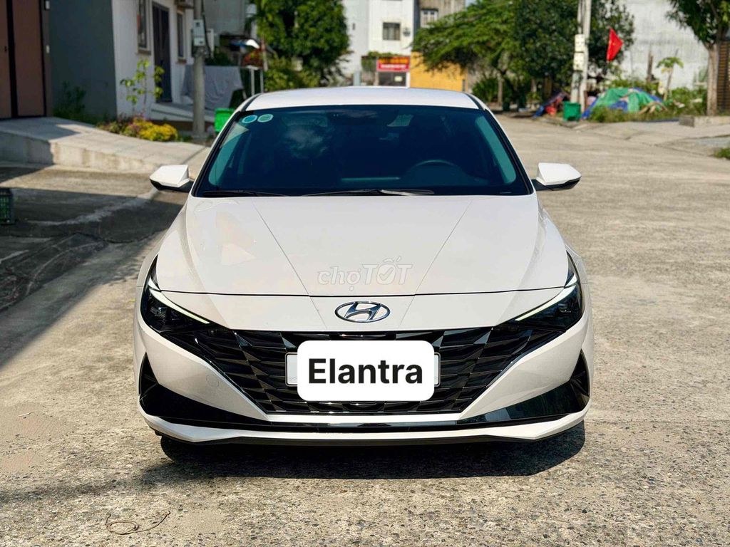 Hyundai Elantra 2024 - ảnh 1