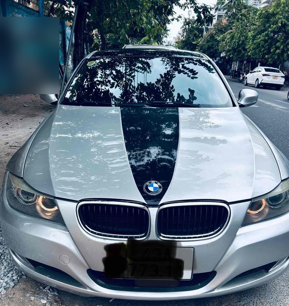 BMW 3 Series 2010 - ảnh 1
