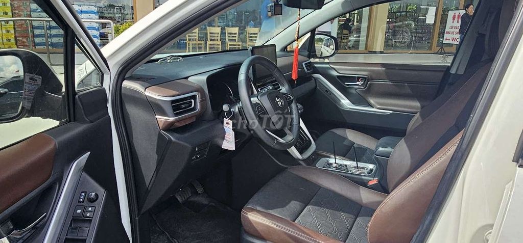 Toyota Innova Cross 2025 - ảnh 2