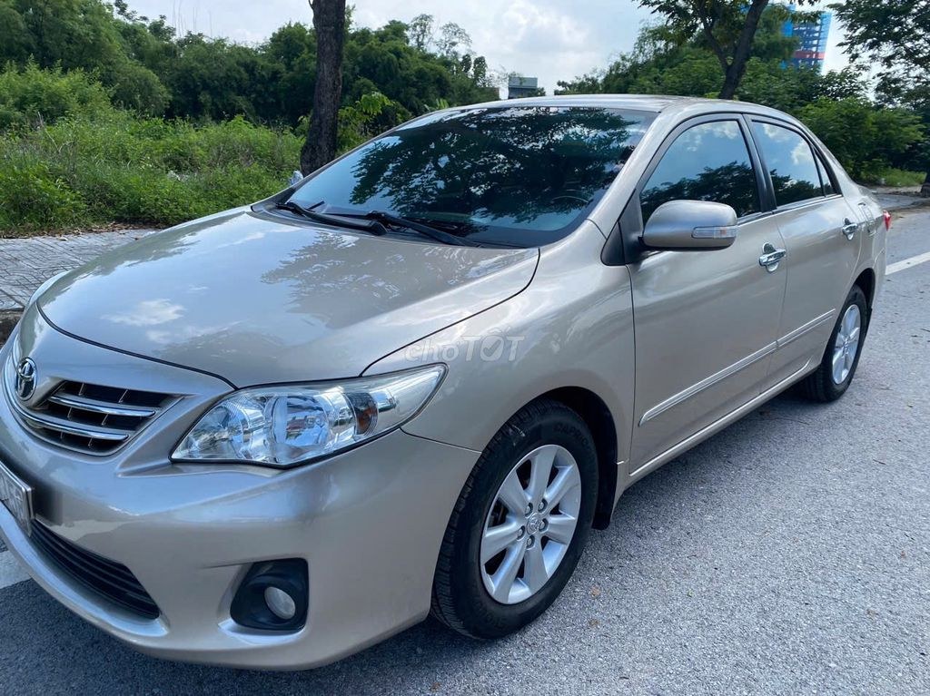 Toyota Corolla Altis 2013 - ảnh 1