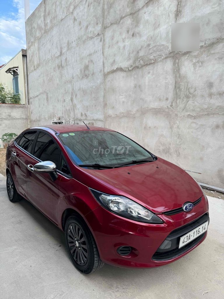 Ford Fiesta 2013 - ảnh 2