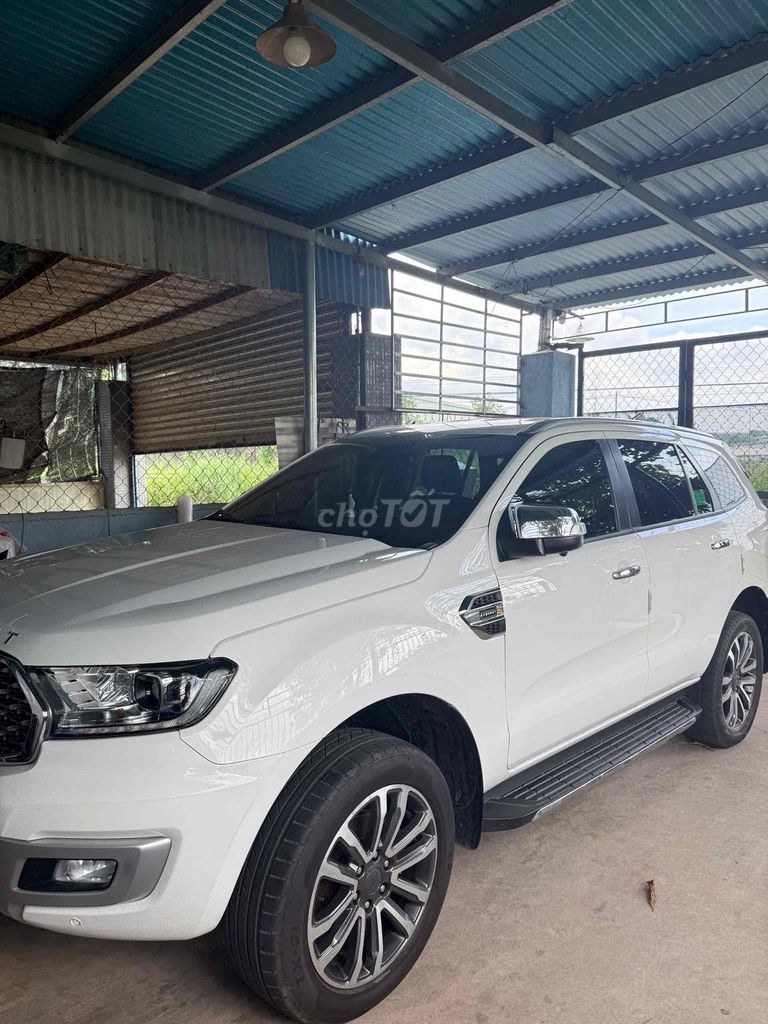 Ford Everest 2020 - ảnh 1