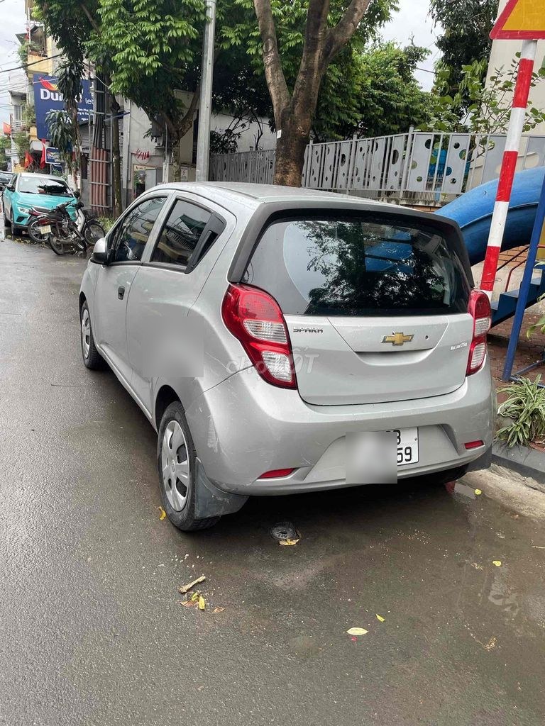 Chevrolet Spark 2018 - ảnh 1