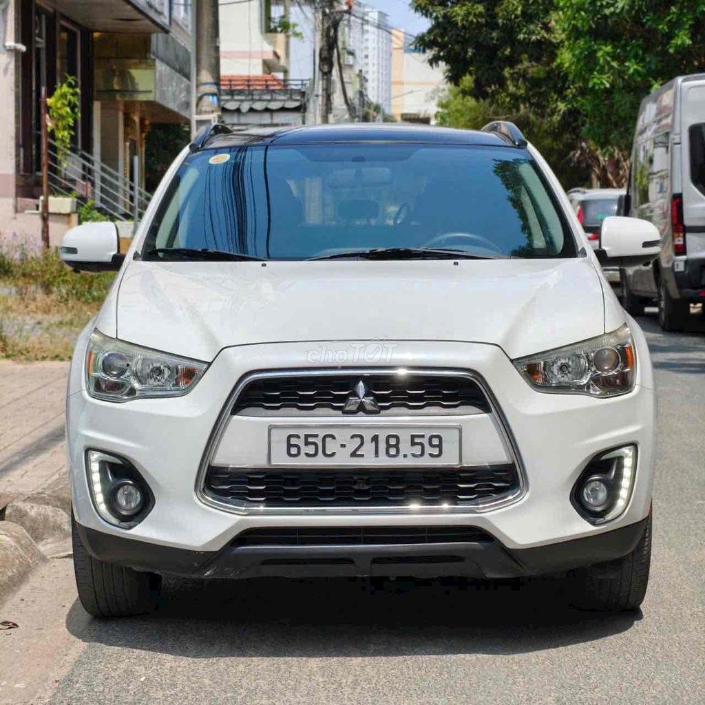 Mitsubishi Outlander 2015 - ảnh 1