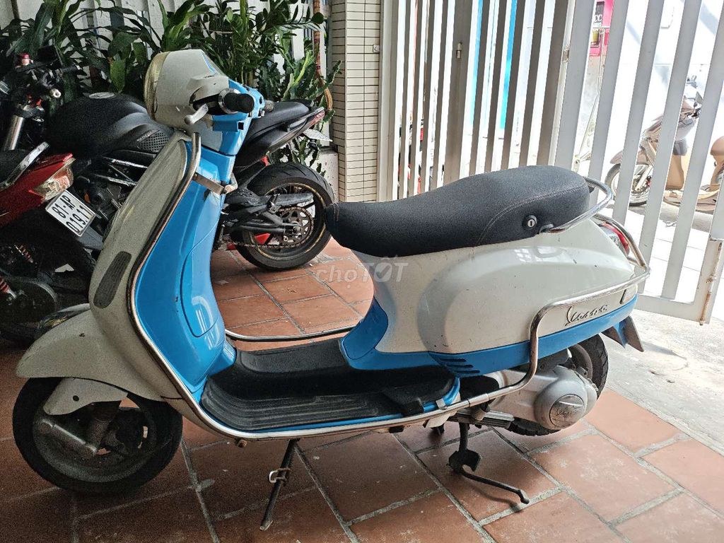 Piaggio 2012 - ảnh 1