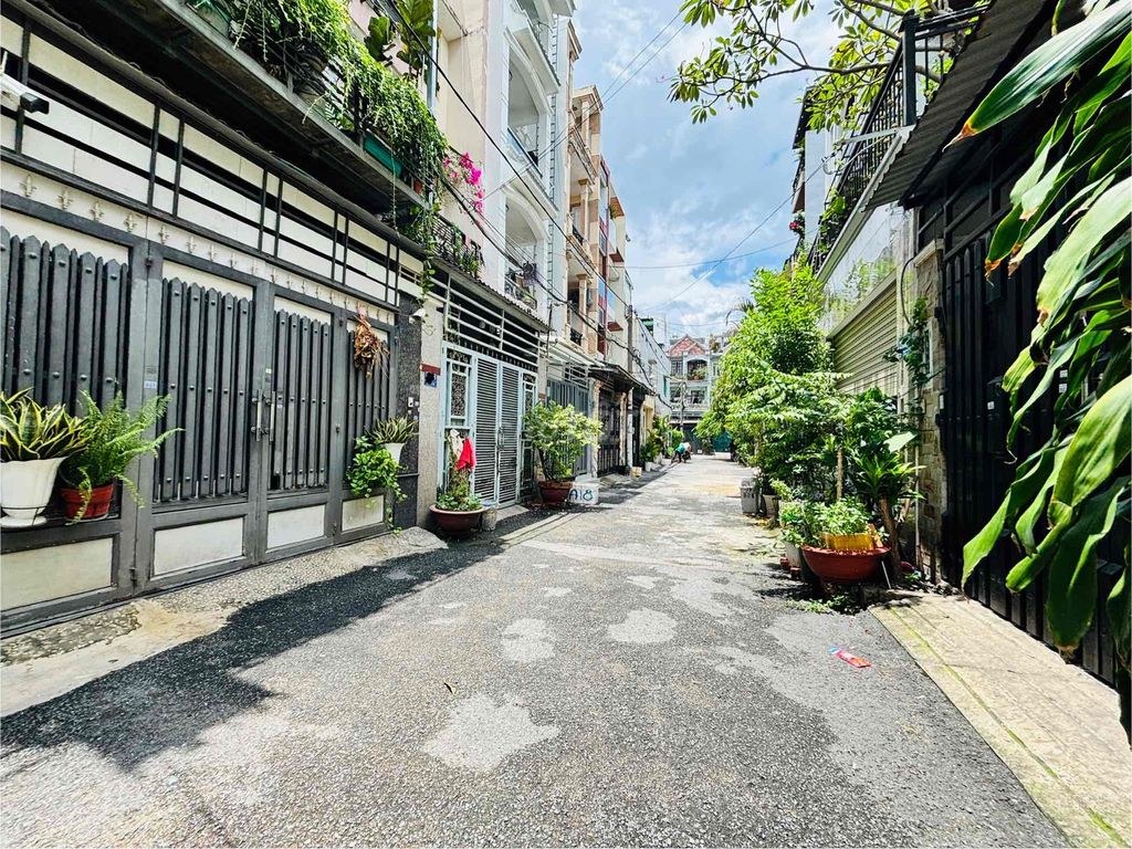 Bất động sản tại Tp Hồ Chí Minh - ảnh 1