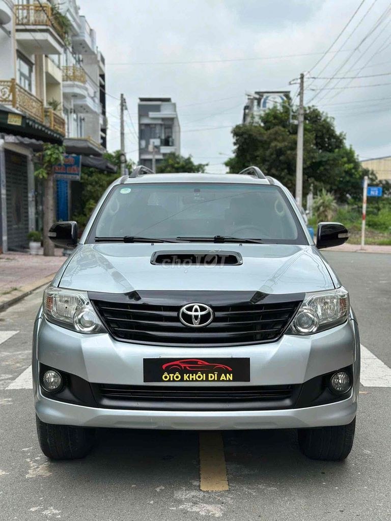 Toyota Fortuner 2015 - ảnh 1
