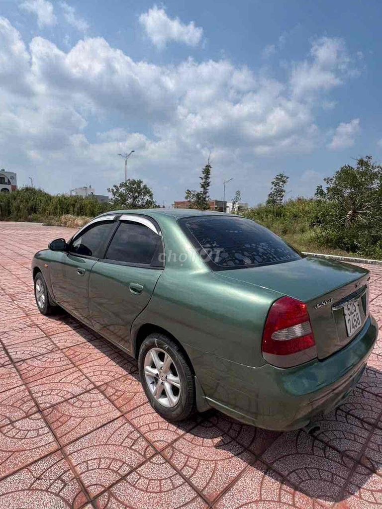 Daewoo Nubira 2000 - ảnh 1