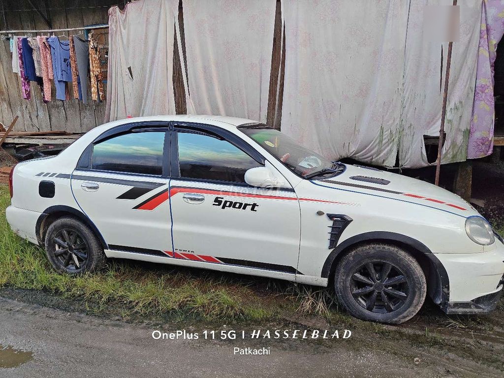 Daewoo Lanos 2004 - ảnh 1