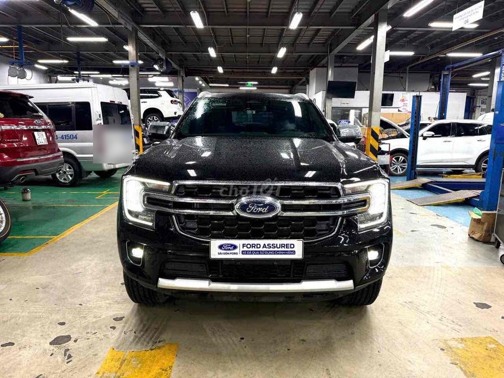 Ford Everest 2025 - ảnh 1