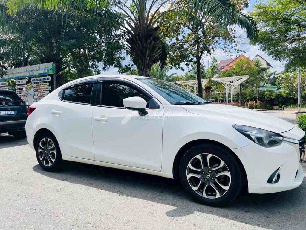 Mazda 2 2018 - ảnh 1