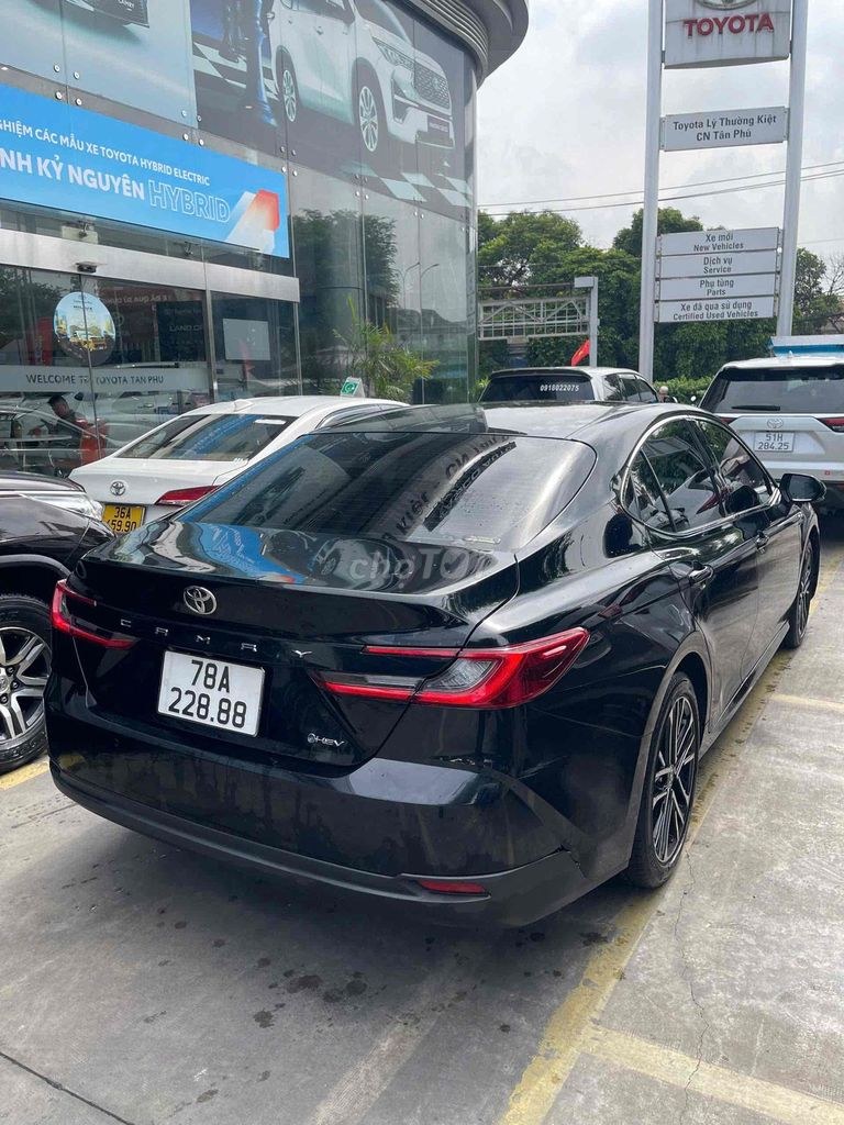Toyota Camry 2025 - ảnh 3