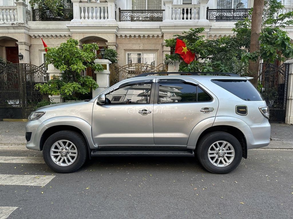 Toyota Fortuner 2014 - ảnh 1
