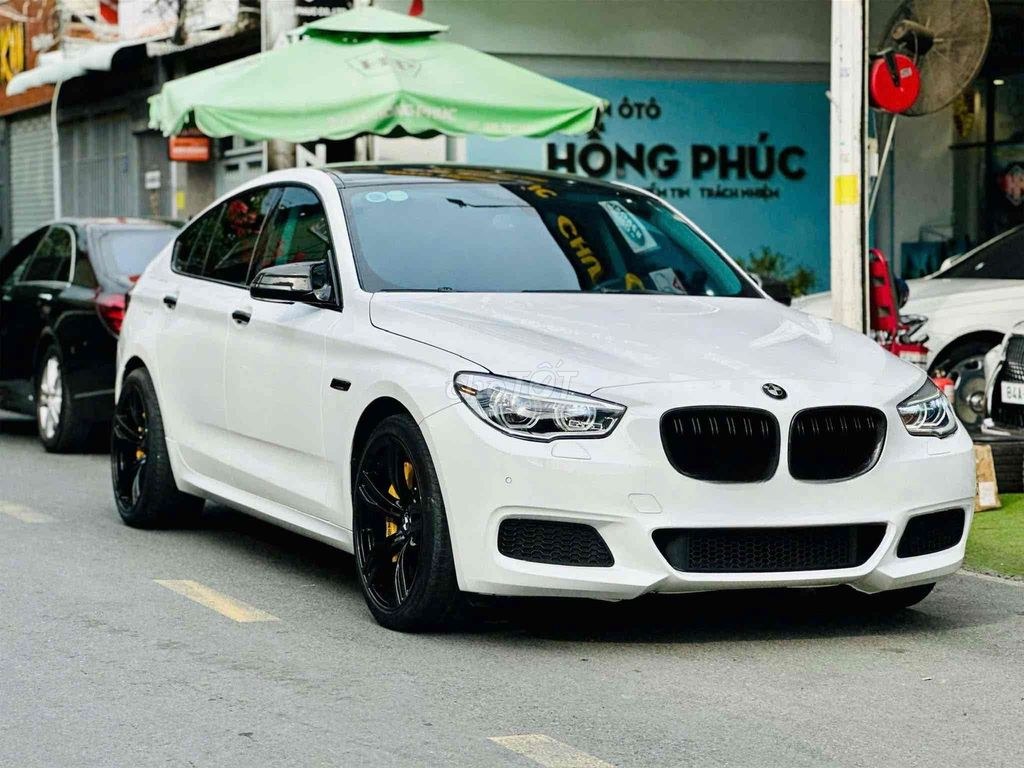 BMW 5 Series 2017 - ảnh 1