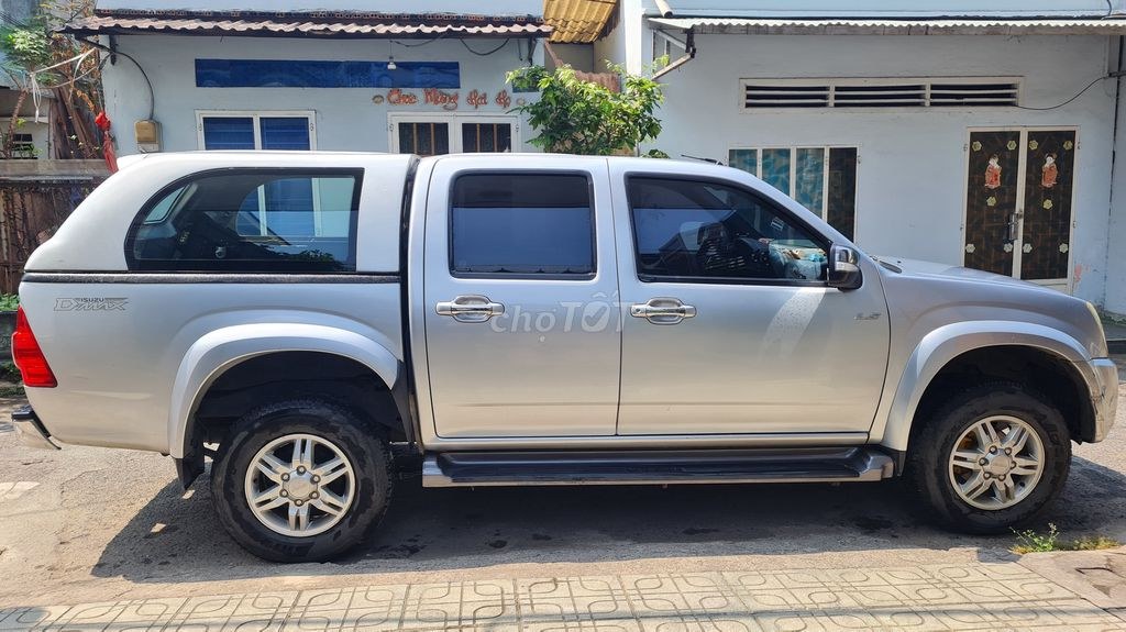 Isuzu Dmax 2011 - ảnh 3