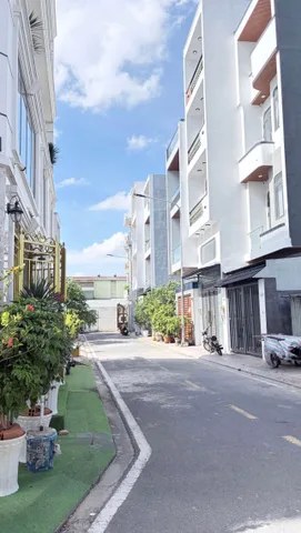 Real estate in Tp Hồ Chí Minh - photo 1