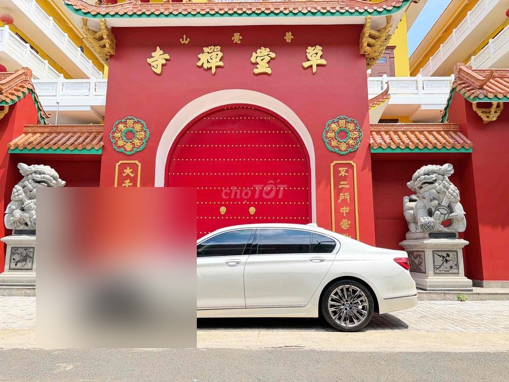 BMW 7 Series 2015 - ảnh 2