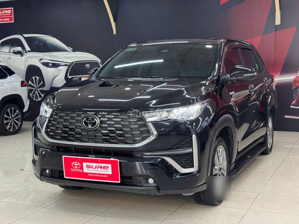 Toyota Innova Cross 2025 - ảnh 1